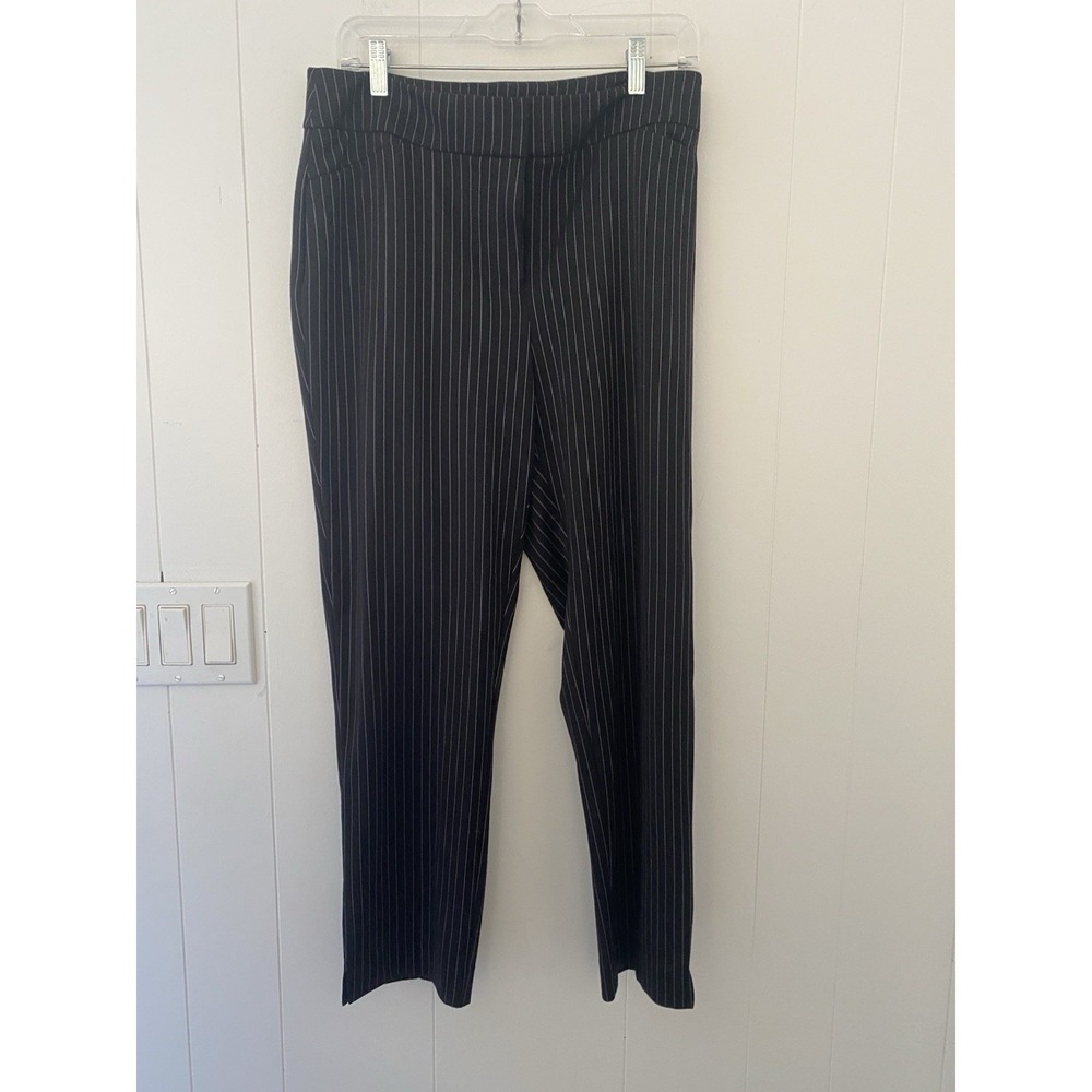 CHICO'S Black &‎ White Pinstripe Dress Pants Size 1 (8/10)  Slimming